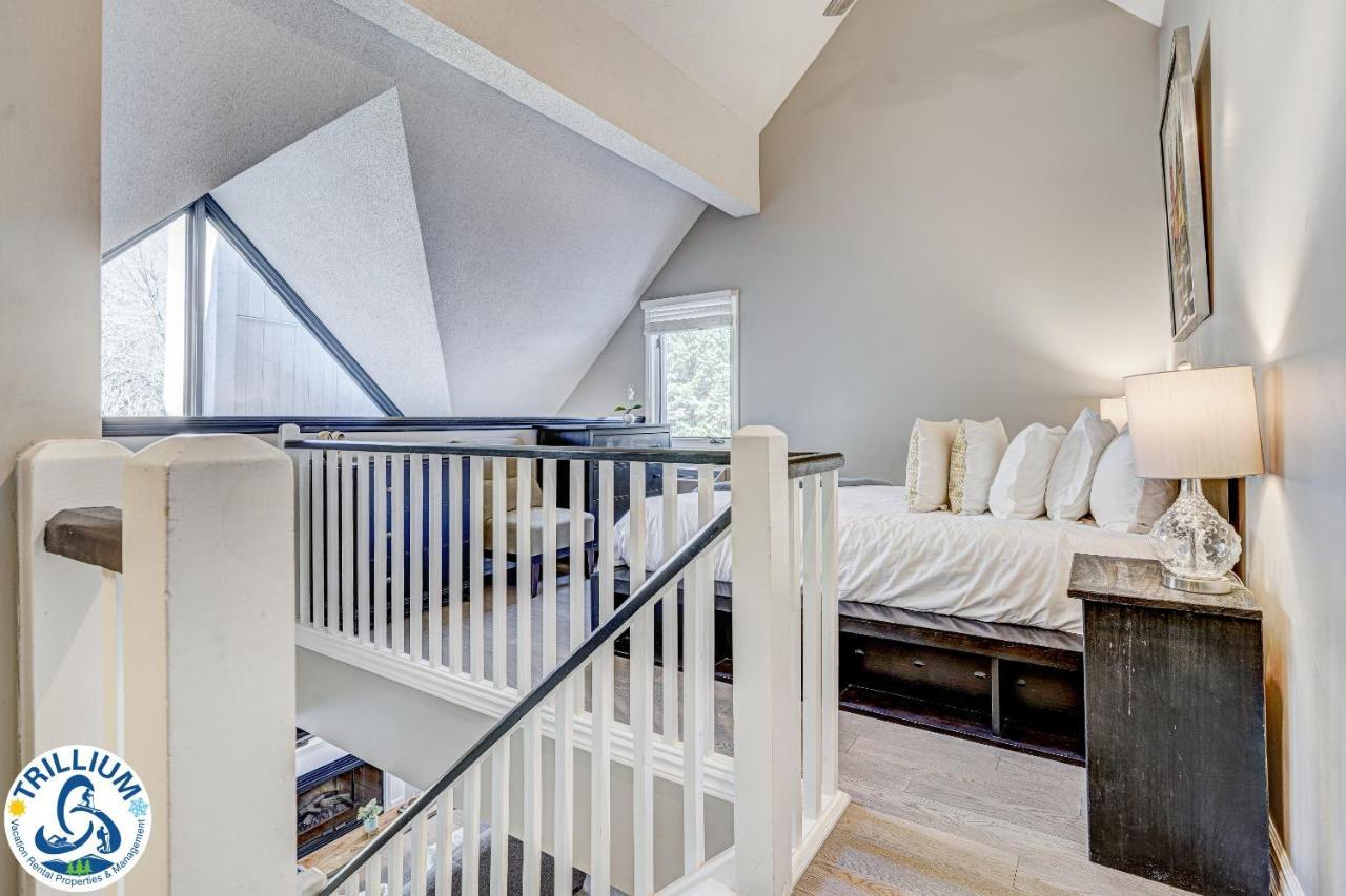 Villa Mountainside Loft à Blue Mountains Extérieur photo